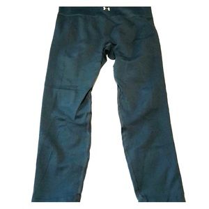 Under Armour seamless workout leggings SZ S